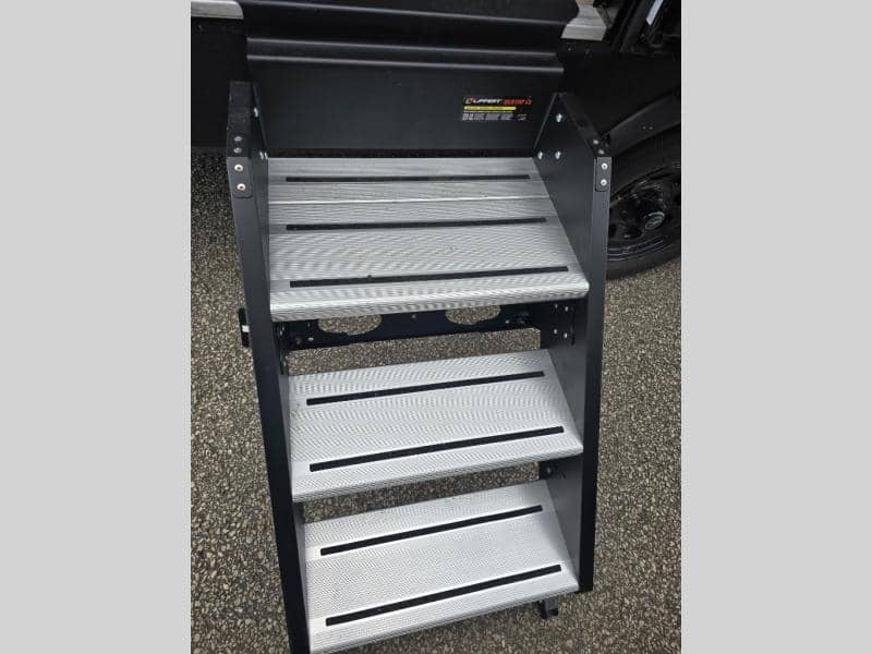 2026 Grand Design 2026 Grand Design Transcend - thumbnail 8