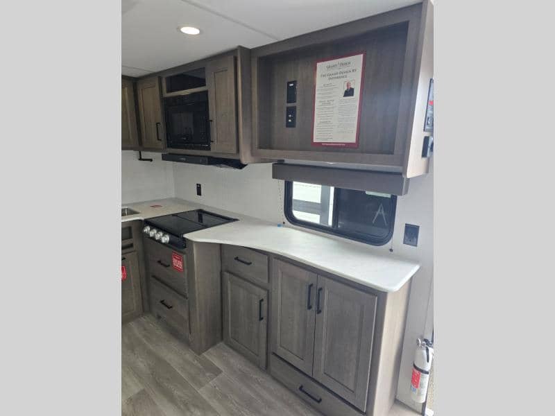 2026 Grand Design 2026 Grand Design Transcend - thumbnail 12