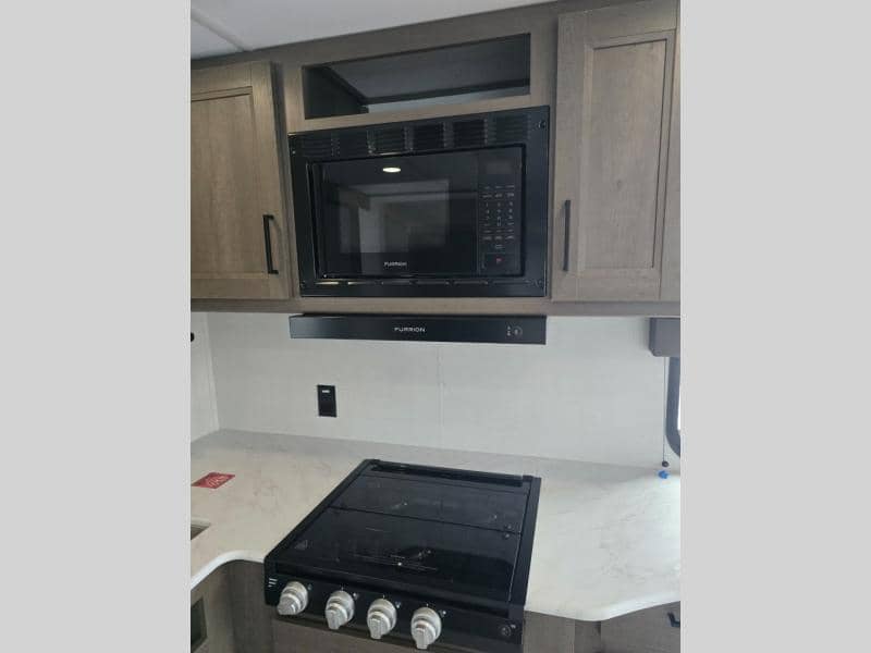 2026 Grand Design 2026 Grand Design Transcend - thumbnail 19