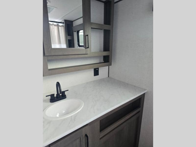 2026 Grand Design 2026 Grand Design Transcend - thumbnail 23