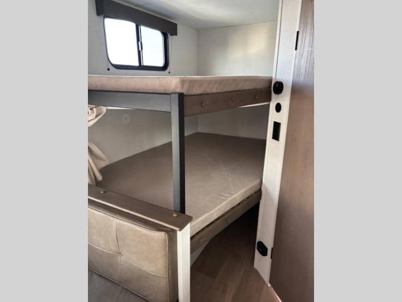 2026 Grand Design 2026 Grand Design Transcend Xplor - thumbnail 16