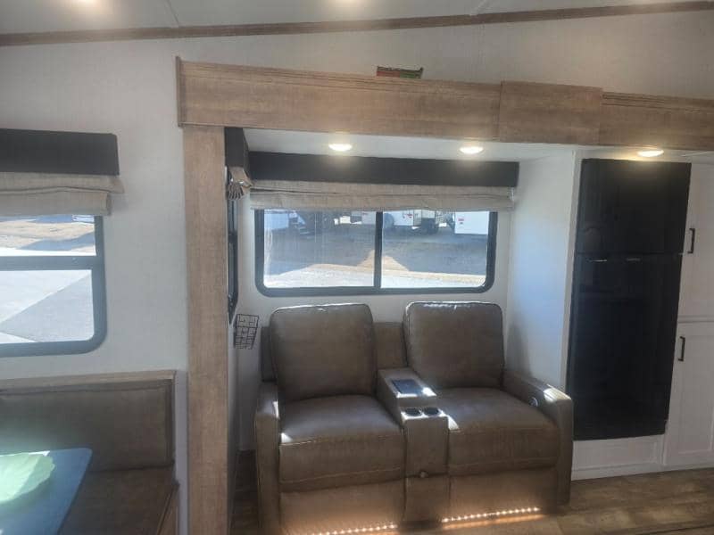 2023 Keystone RV 2023 Keystone RV Arcadia - thumbnail 5