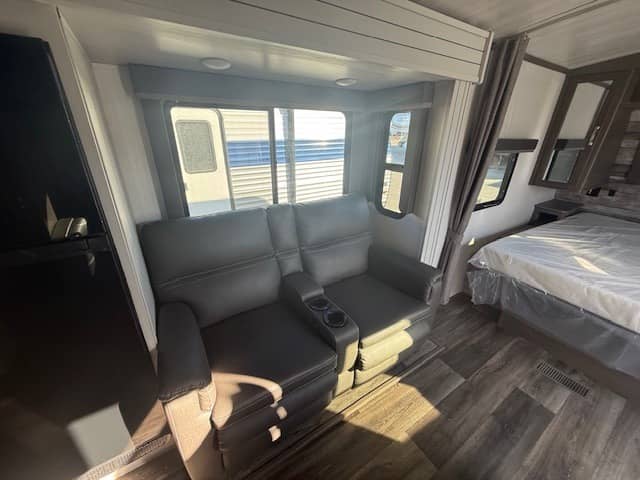 2023 Keystone RV 2023 Keystone RV Keystone Cougar - thumbnail 9