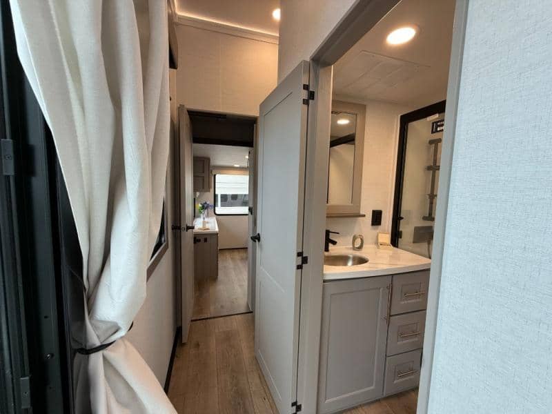 2026 Alliance RV 2026 Alliance RV Benchmark - thumbnail 24