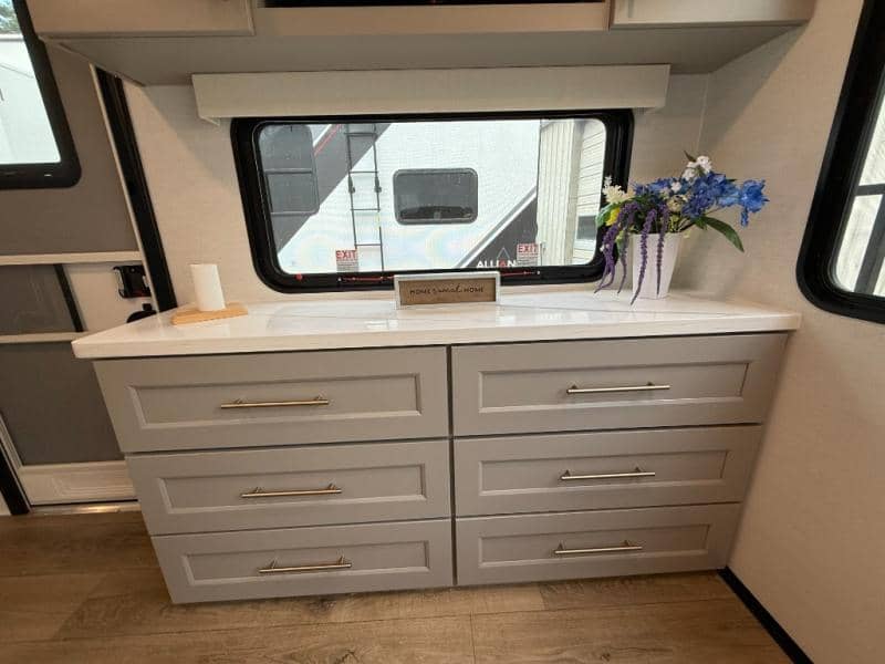 2026 Alliance RV 2026 Alliance RV Benchmark - thumbnail 38