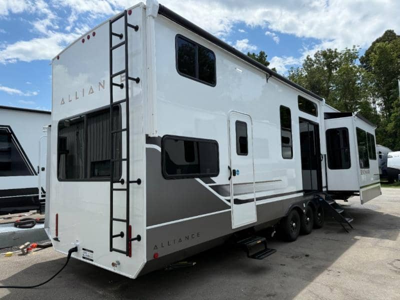 2026 Alliance RV 2026 Alliance RV Benchmark - thumbnail 44