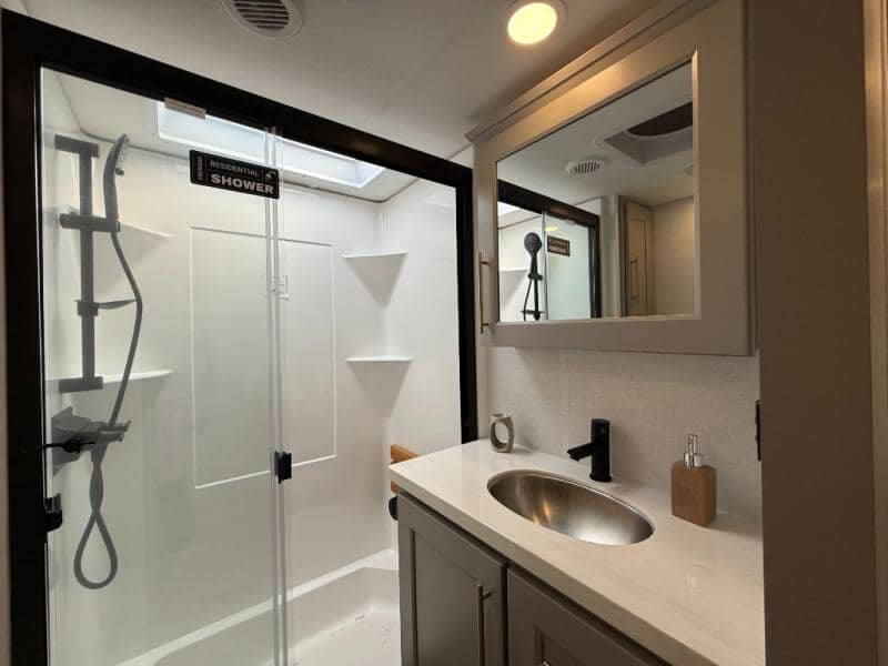 2026 Alliance RV 2026 Alliance RV Paradigm - thumbnail 26