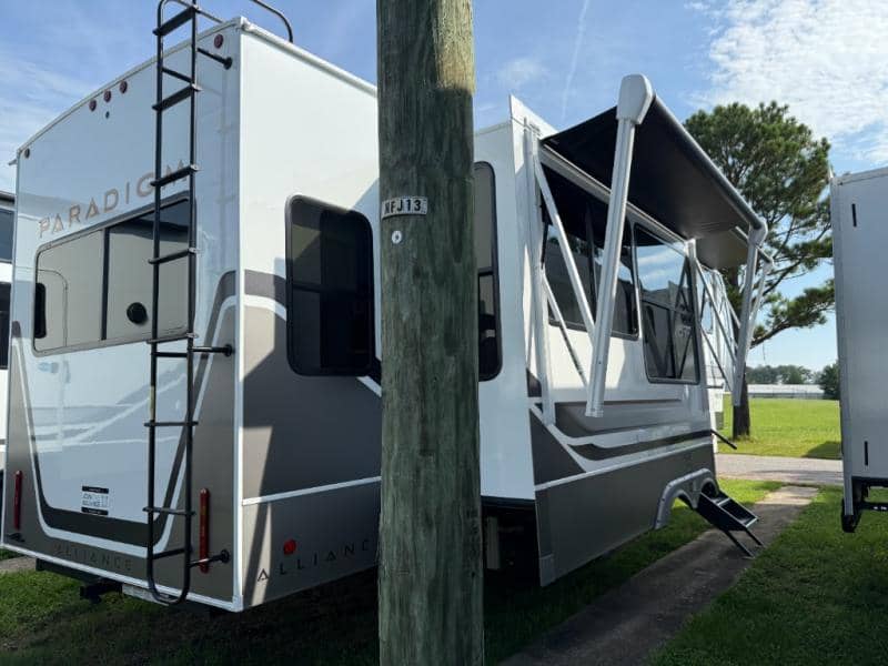 2026 Alliance RV 2026 Alliance RV Paradigm - thumbnail 44