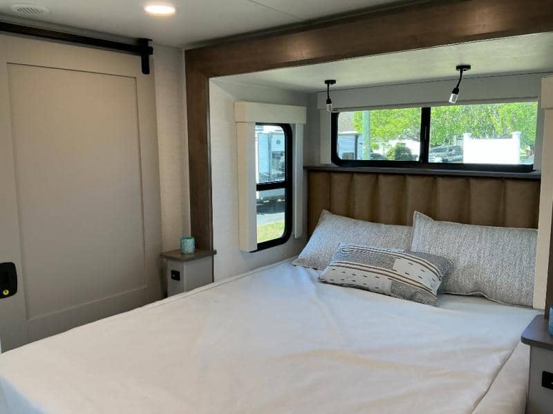 2026 Alliance RV 2026 Alliance RV Paradigm - thumbnail 19