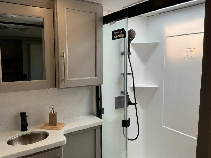 2026 Alliance RV 2026 Alliance RV Paradigm - thumbnail 27