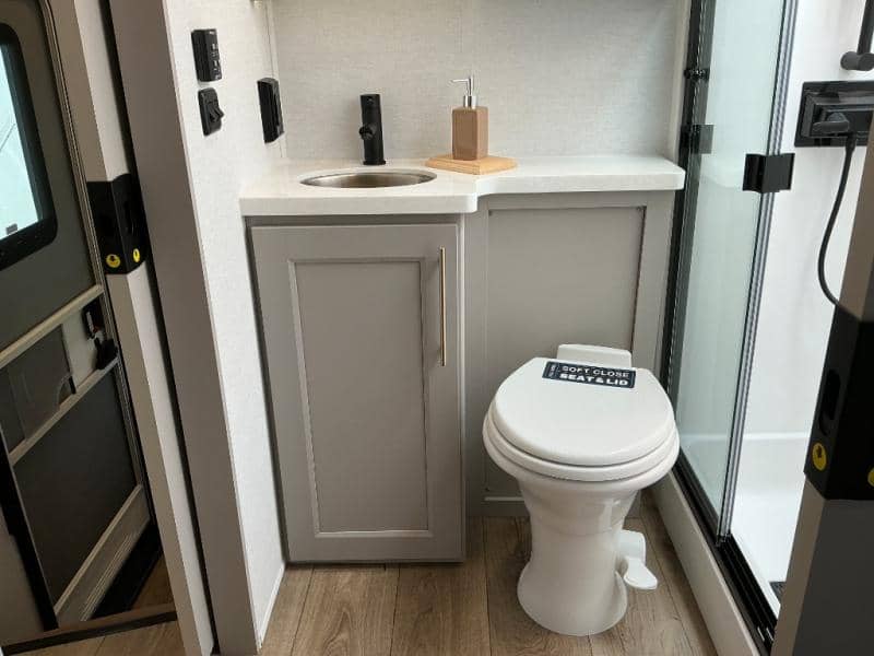 2026 Alliance RV 2026 Alliance RV Paradigm - thumbnail 29