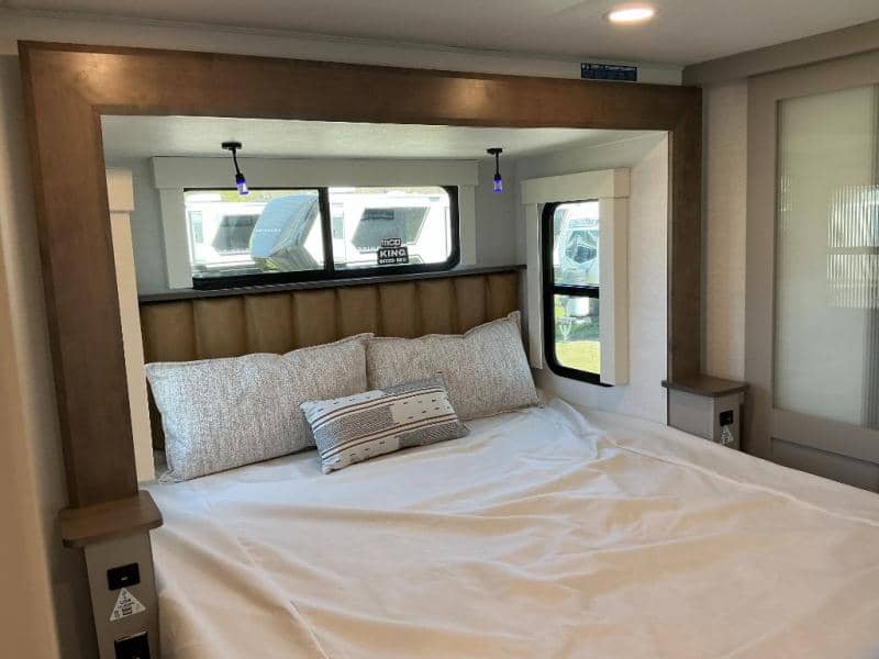 2026 Alliance RV 2026 Alliance RV Paradigm - thumbnail 32