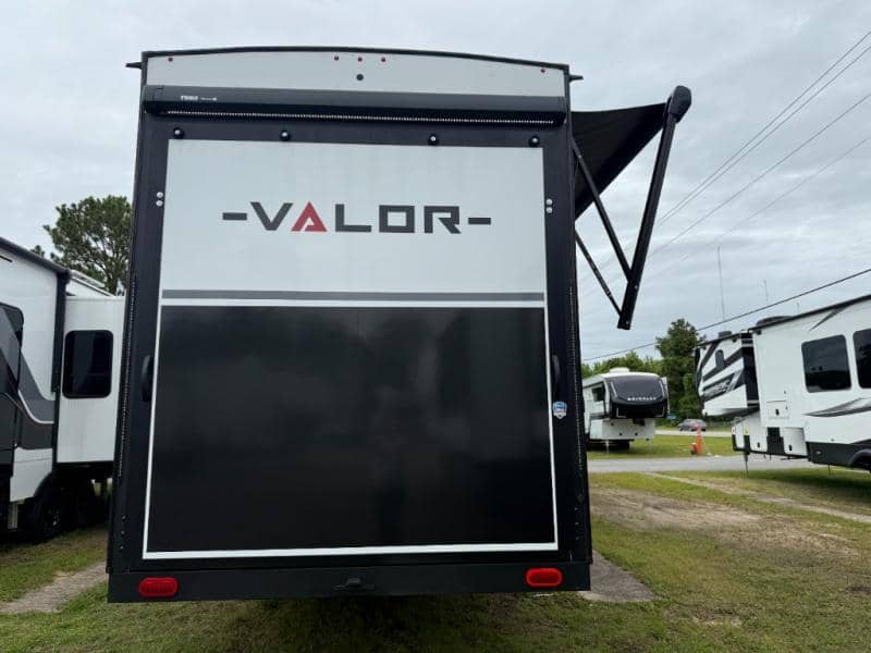 2025 Alliance RV 2025 Alliance RV Valor - thumbnail 33