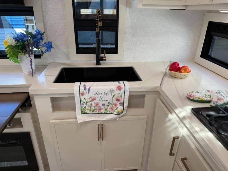 2026 Brinkley RV 2026 Brinkley RV Model IX - thumbnail 9