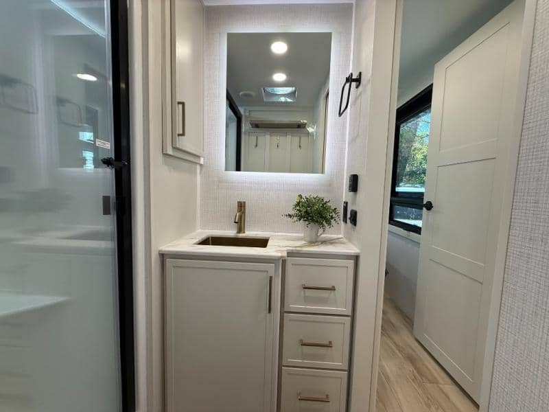 2026 Brinkley RV 2026 Brinkley RV Model IX - thumbnail 30