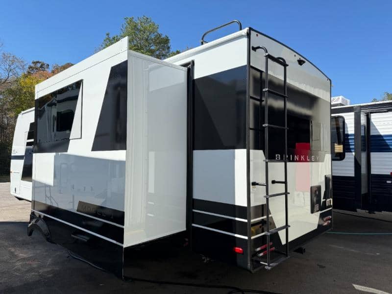 2026 Brinkley RV 2026 Brinkley RV Model IX - thumbnail 38
