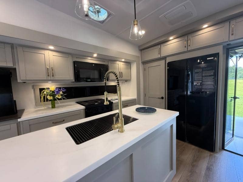 2026 Brinkley RV 2026 Brinkley RV Model Z - thumbnail 14