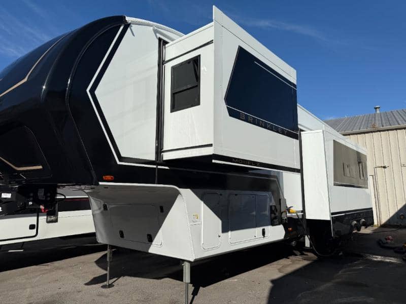 2026 Brinkley RV 2026 Brinkley RV Model Z - thumbnail 4