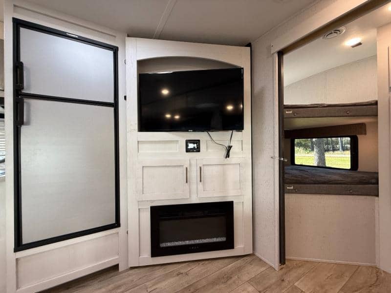 2023 Dutchmen 2023 Dutchmen Astoria - thumbnail 20