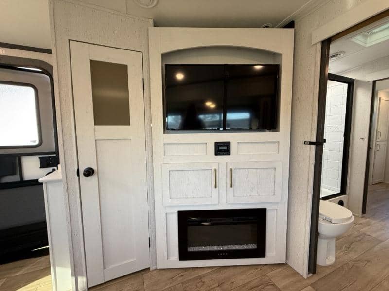 2023 Dutchmen 2023 Dutchmen Astoria - thumbnail 25