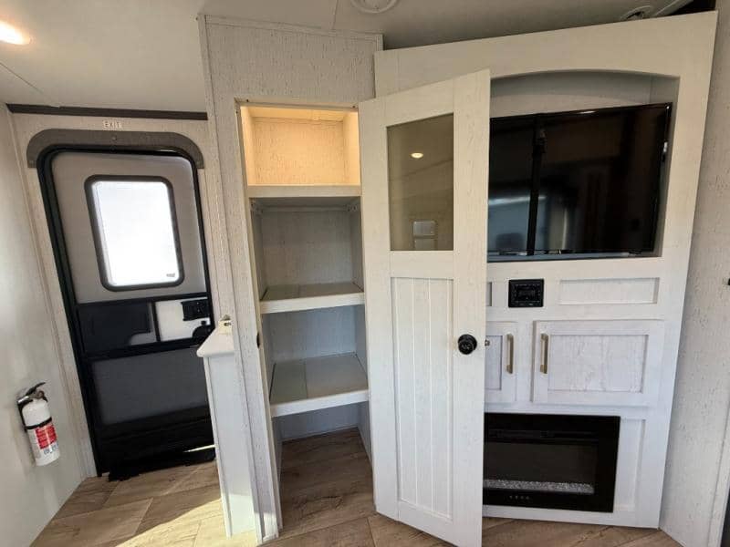 2023 Dutchmen 2023 Dutchmen Astoria - thumbnail 26