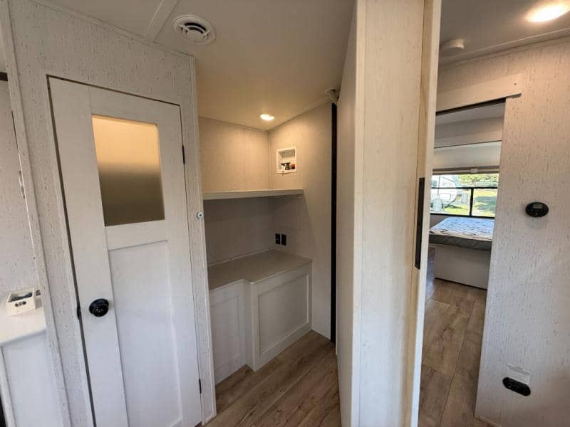 2023 Dutchmen 2023 Dutchmen Astoria - thumbnail 29