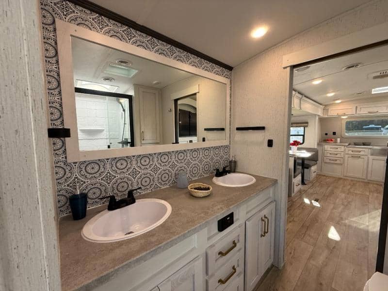 2023 Dutchmen 2023 Dutchmen Astoria - thumbnail 34