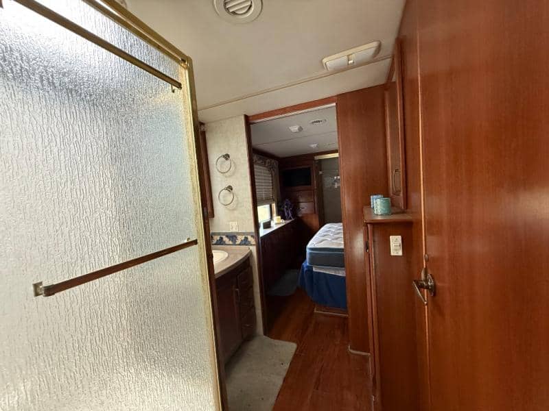 2004 Fleetwood 2004 Fleetwood Bounder - thumbnail 26