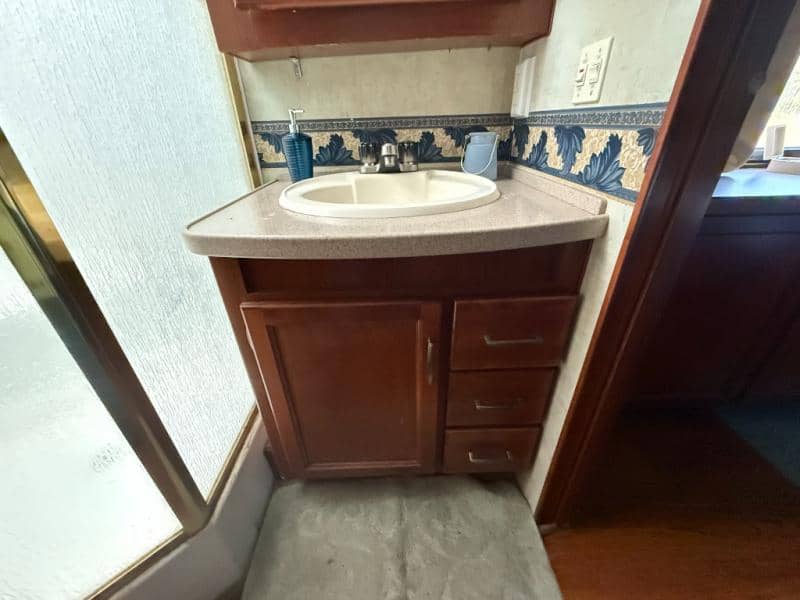 2004 Fleetwood 2004 Fleetwood Bounder - thumbnail 29