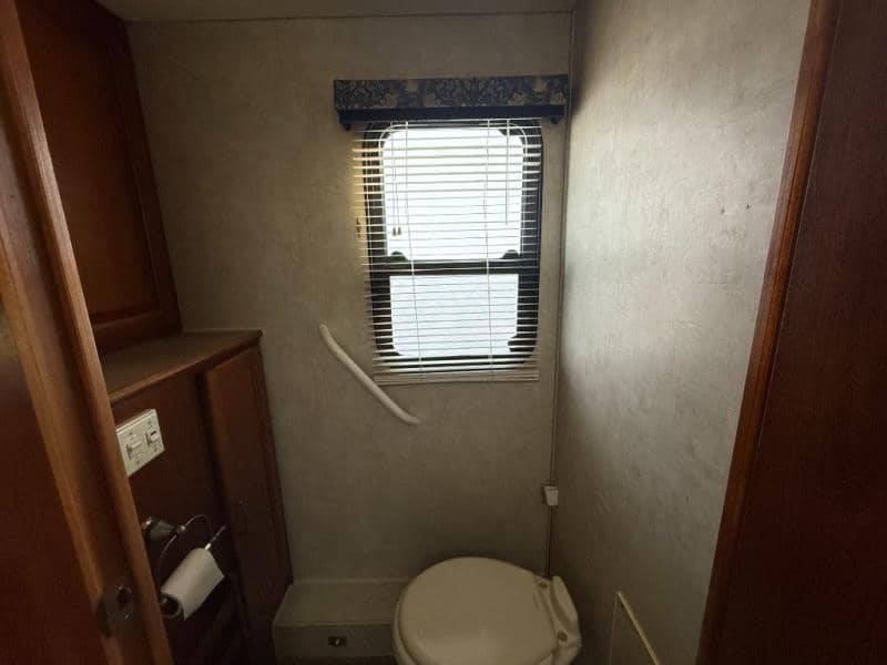 2004 Fleetwood 2004 Fleetwood Bounder - thumbnail 33