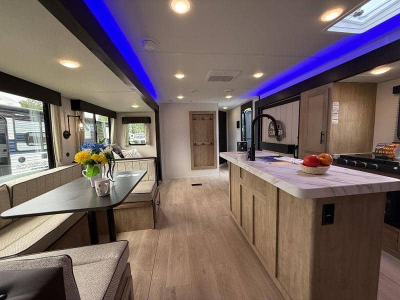 2026 Forest River 2026 Forest River Cherokee Wolf Den - thumbnail 9