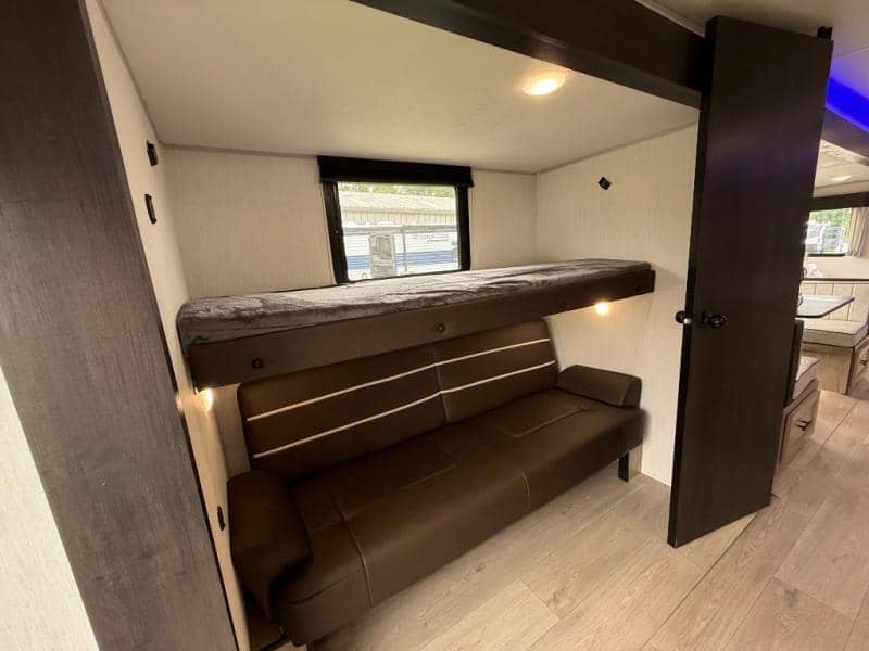 2026 Forest River 2026 Forest River Cherokee Wolf Den - thumbnail 26