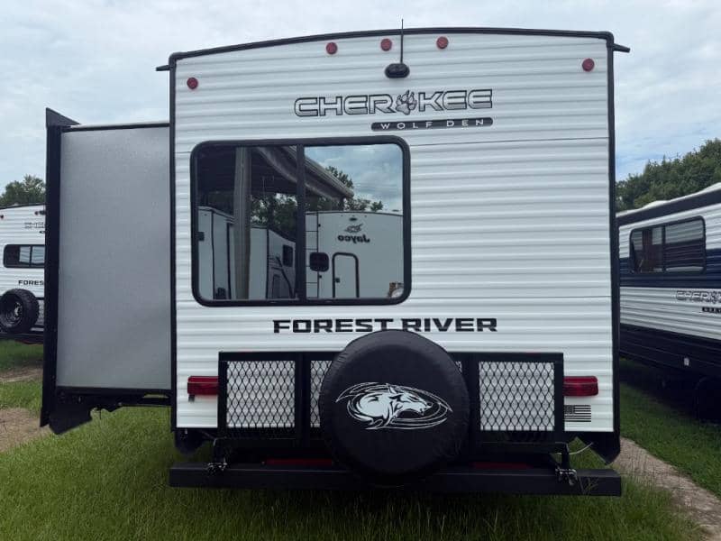 2026 Forest River 2026 Forest River Cherokee Wolf Den - thumbnail 37