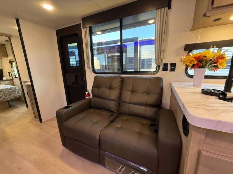 2026 Forest River 2026 Forest River Cherokee Grey Wolf - thumbnail 19