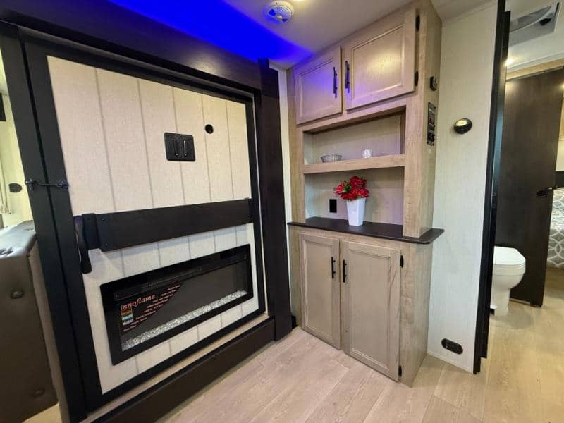 2026 Forest River 2026 Forest River Cherokee Grey Wolf - thumbnail 21