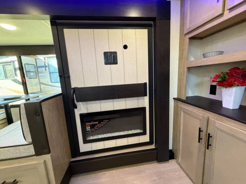 2026 Forest River 2026 Forest River Cherokee Grey Wolf - thumbnail 22