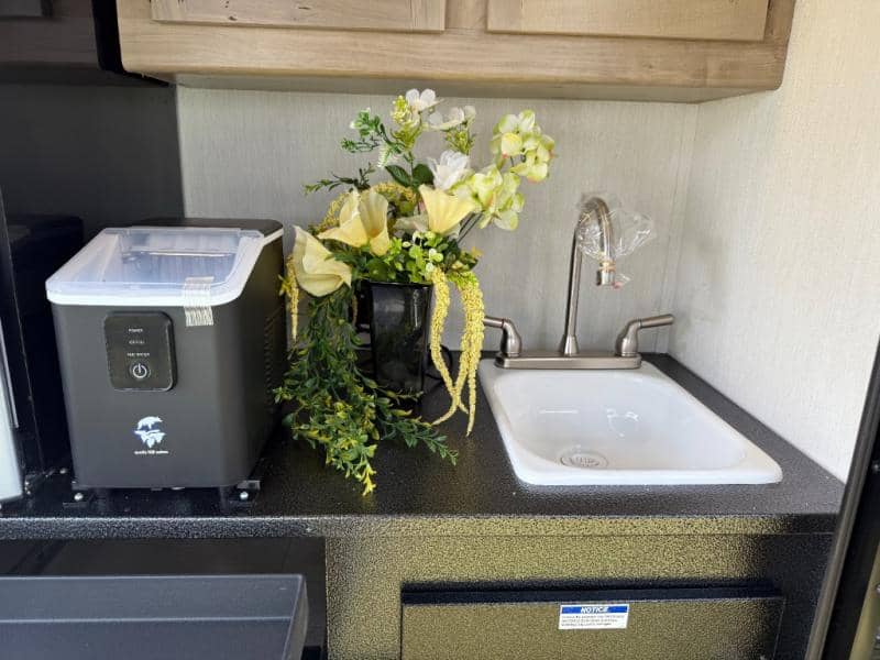 2026 Forest River 2026 Forest River Cherokee Grey Wolf - thumbnail 7