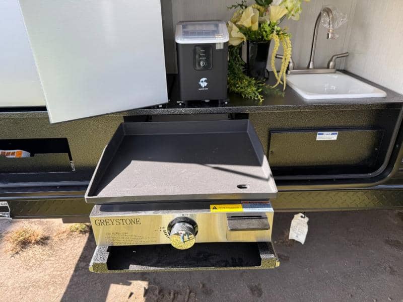 2026 Forest River 2026 Forest River Cherokee Grey Wolf - thumbnail 8