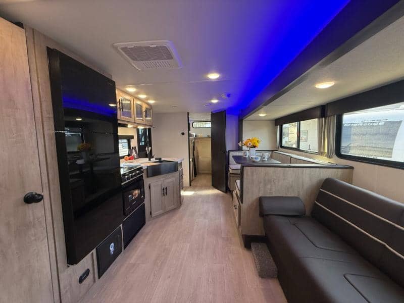 2026 Forest River 2026 Forest River Cherokee Grey Wolf - thumbnail 10