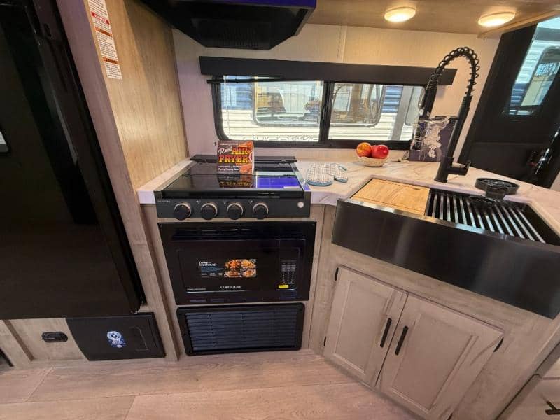 2026 Forest River 2026 Forest River Cherokee Grey Wolf - thumbnail 14