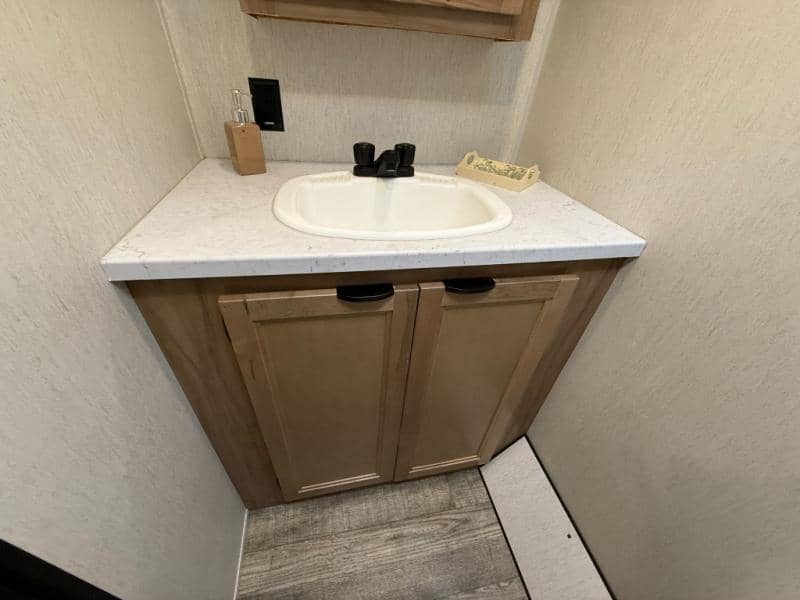 2024 Forest River 2024 Forest River Cherokee Wolf Pup - thumbnail 18