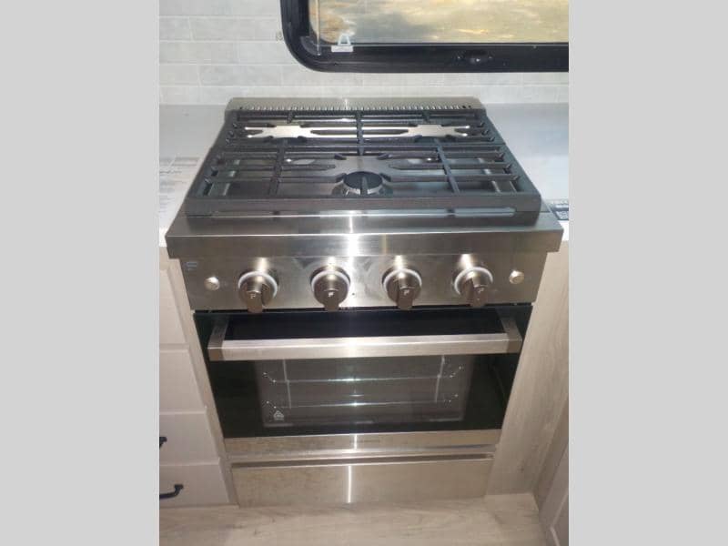 2025 Forest River 2025 Forest River Flagstaff Classic - thumbnail 8