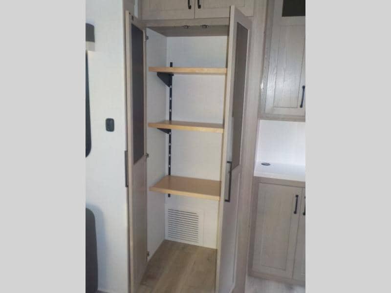 2025 Forest River 2025 Forest River Flagstaff Classic - thumbnail 10