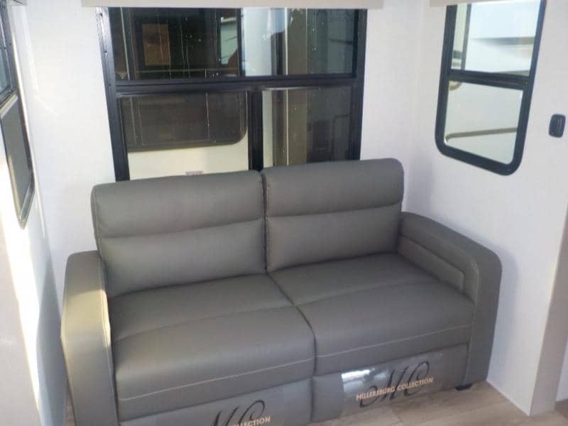 2025 Forest River 2025 Forest River Flagstaff Classic - thumbnail 12