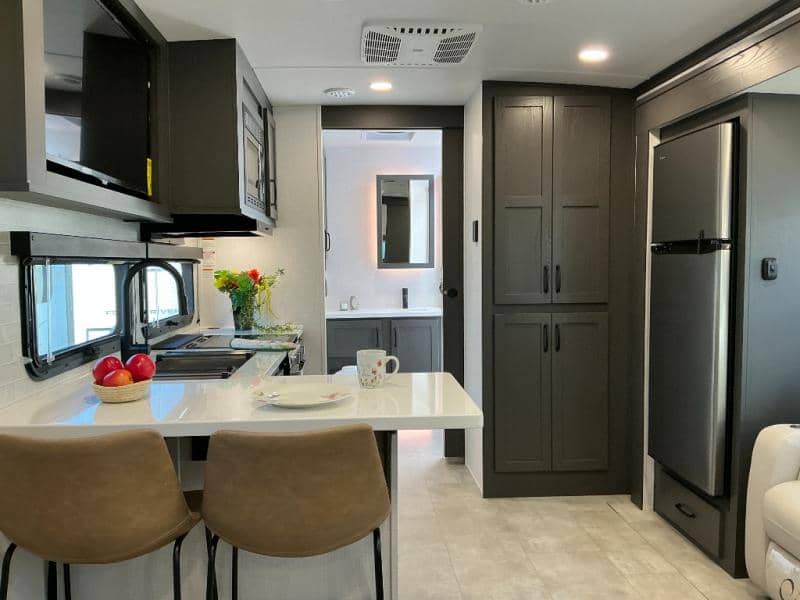 2025 Forest River 2025 Forest River Flagstaff Classic - thumbnail 8