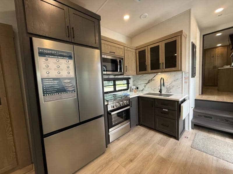 2026 Forest River 2026 Forest River Flagstaff Classic - thumbnail 7