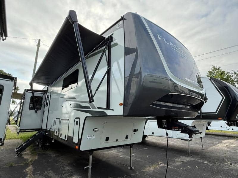 2026 Forest River 2026 Forest River Flagstaff Classic - thumbnail 1