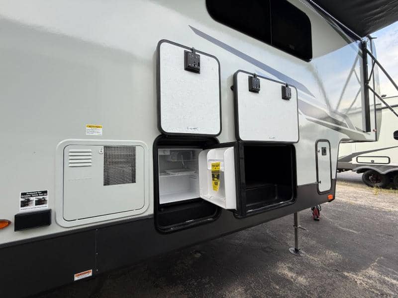 2026 Forest River 2026 Forest River Flagstaff Classic - thumbnail 5