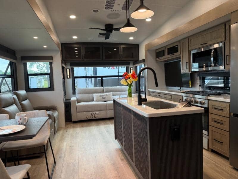 2026 Forest River 2026 Forest River Flagstaff Classic - thumbnail 7