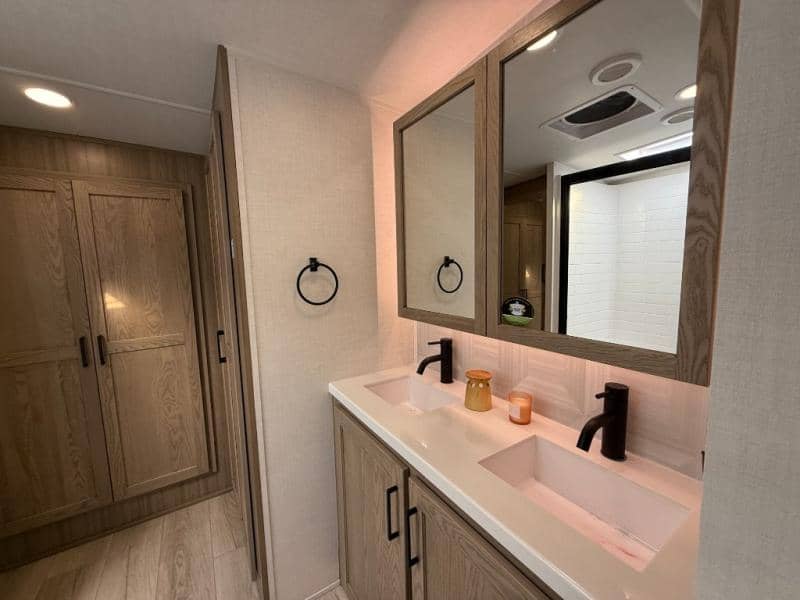 2026 Forest River 2026 Forest River Flagstaff Classic - thumbnail 35